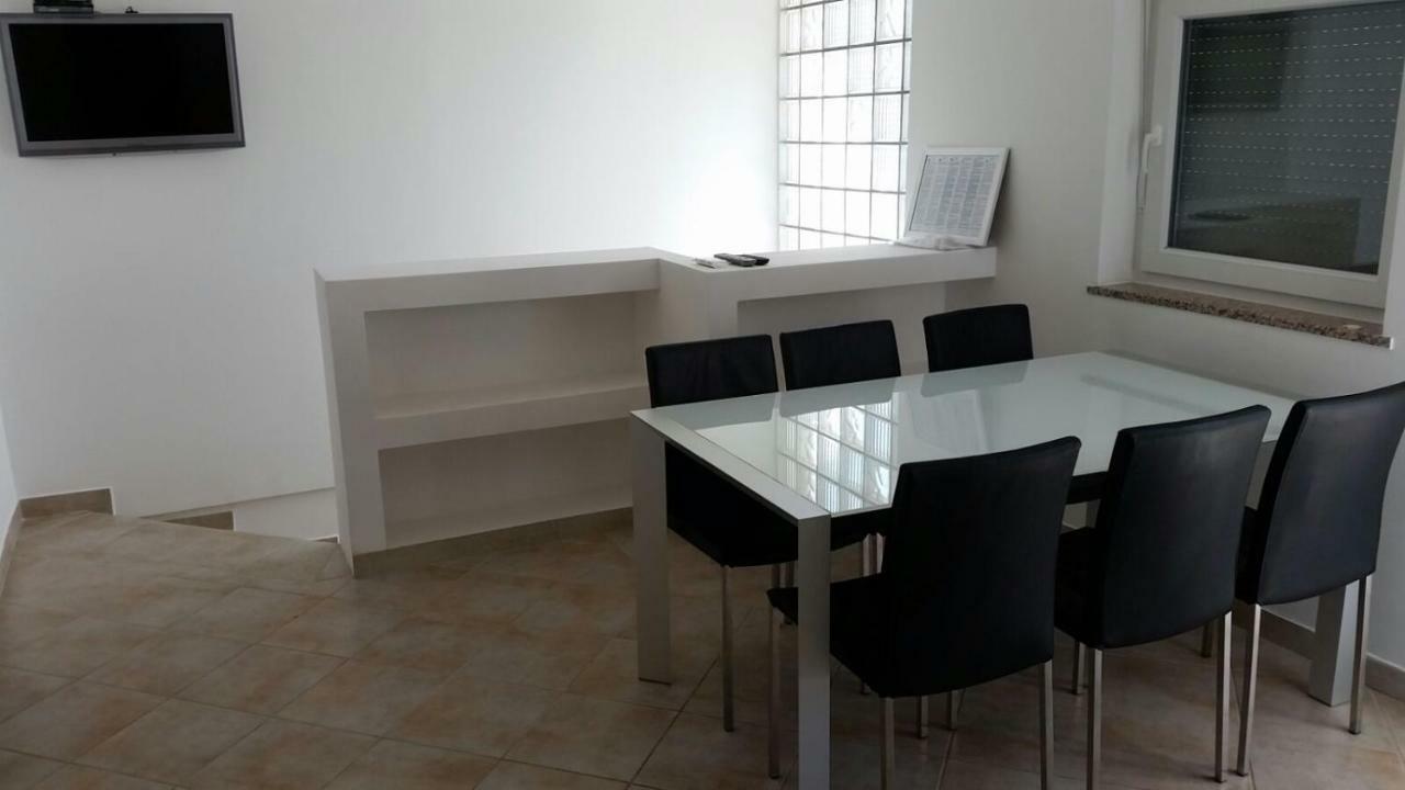 Apartments Nogic Перой Экстерьер фото