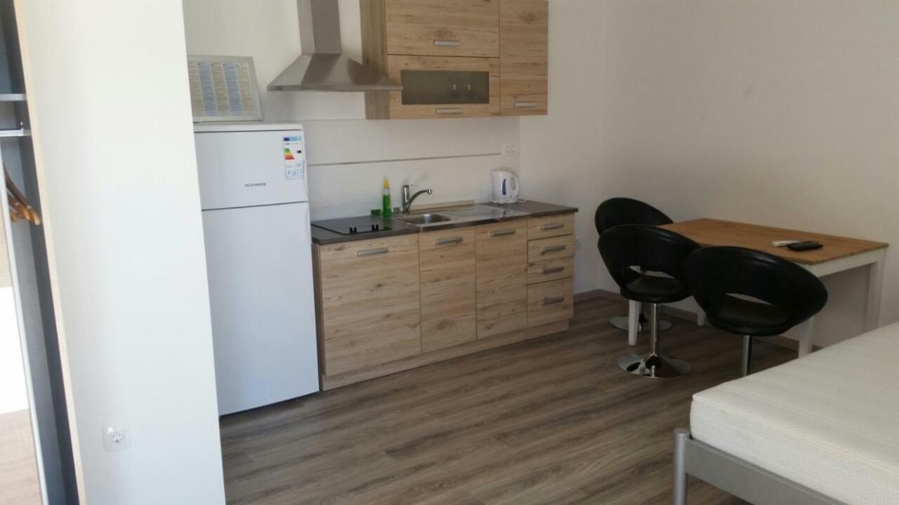 Apartments Nogic Перой Экстерьер фото