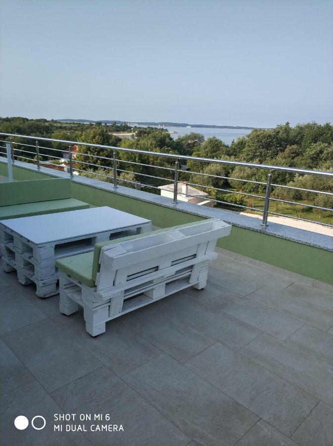 Apartments Nogic Перой Экстерьер фото